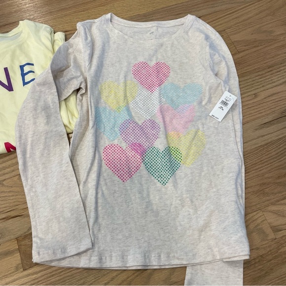 Gap Set of 4 Girls Tops - Picture 5 of 7